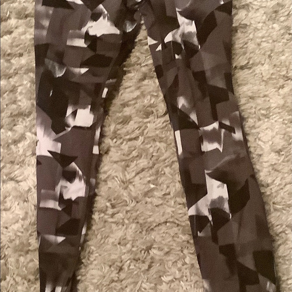 ASICS Motion Dry long yoga/running/workout leggings size small